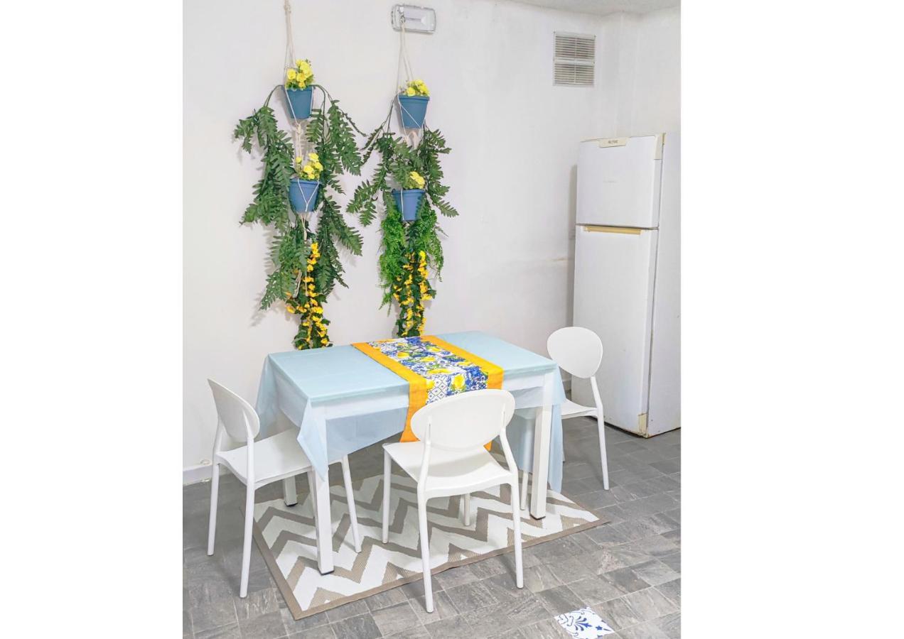 Loft Monteoliveto By Napulitandream Apartment Naples Luaran gambar