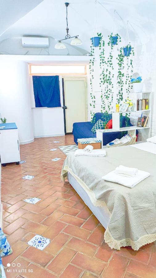 Loft Monteoliveto By Napulitandream Apartment Naples Luaran gambar